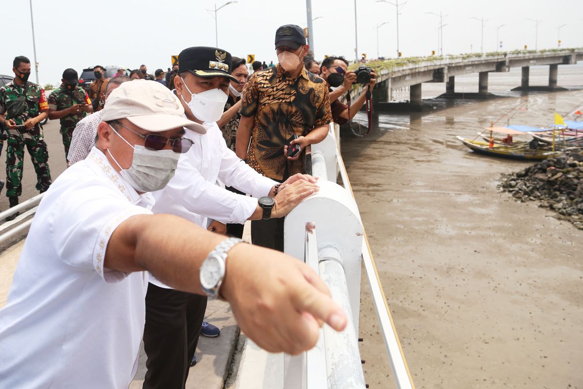 Gubernur Bangka Belitung belajar penanganan rob di Kota Surabaya