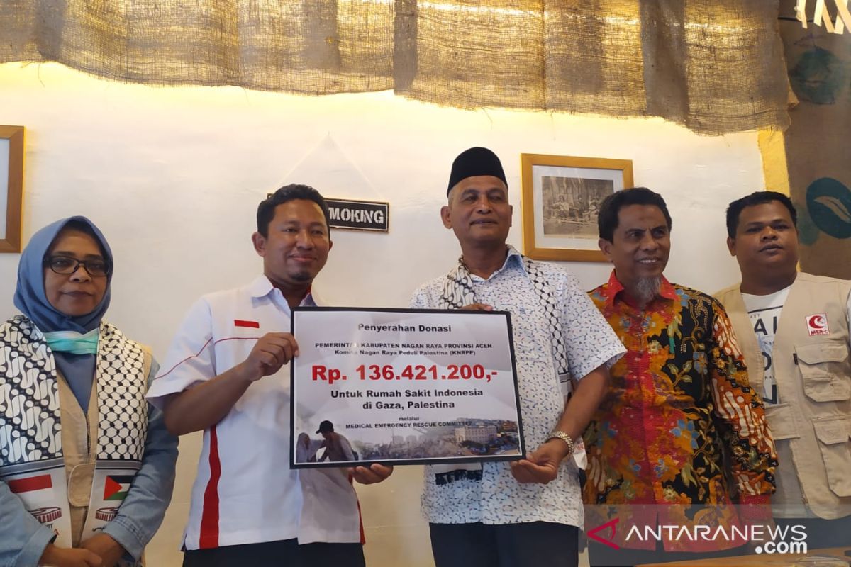 Bantu RS Indonesia di Gaza, warga-Pemkab Nagan Raya serahkan donasi