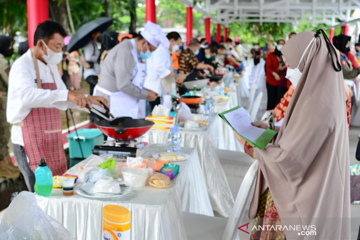 Pimpinan OPD dan Plt Gubernur Sulsel lomba memasak perkuat silaturahim