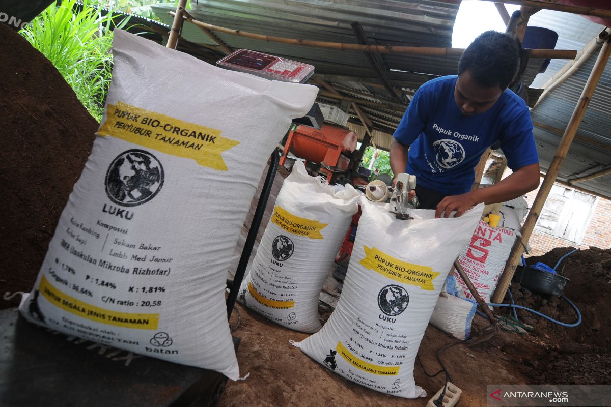 Gov't develops organic fertilizers to boost agricultural productivity