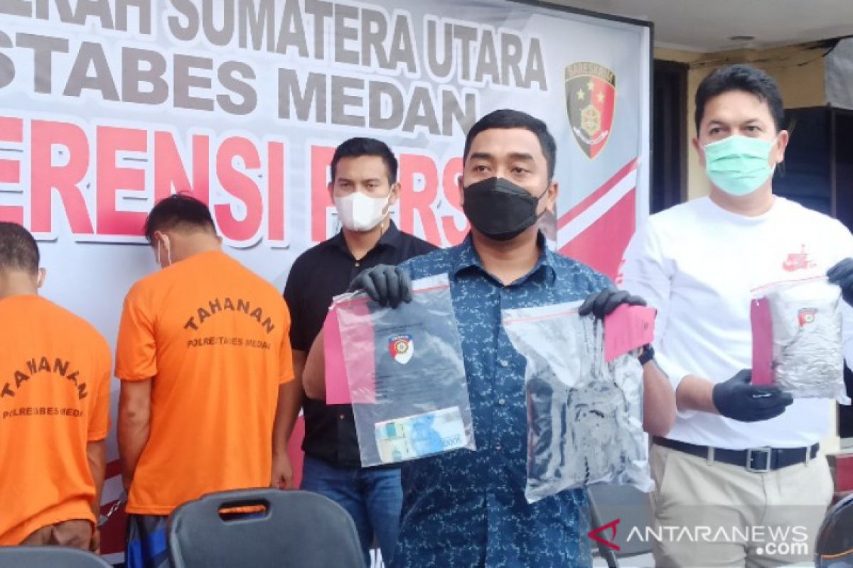 Polisi tembak tersangka pencuri sepeda  motor penyapu jalan di Medan