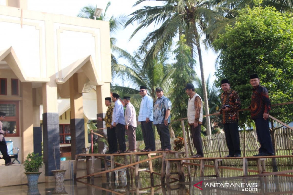 Kanwil Kemenag salurkan bantuan bagi korban banjir di Aceh