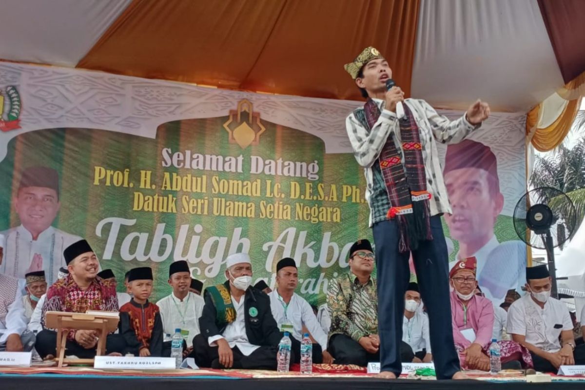 Ribuan warga Bahorok dan sekitarnya dengarkan ceramah UAS