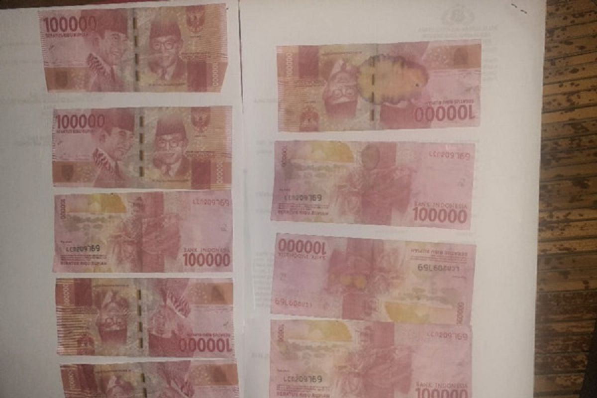 Polisi ringkus tersangka pengedar uang palsu di Manganitu Sangihe