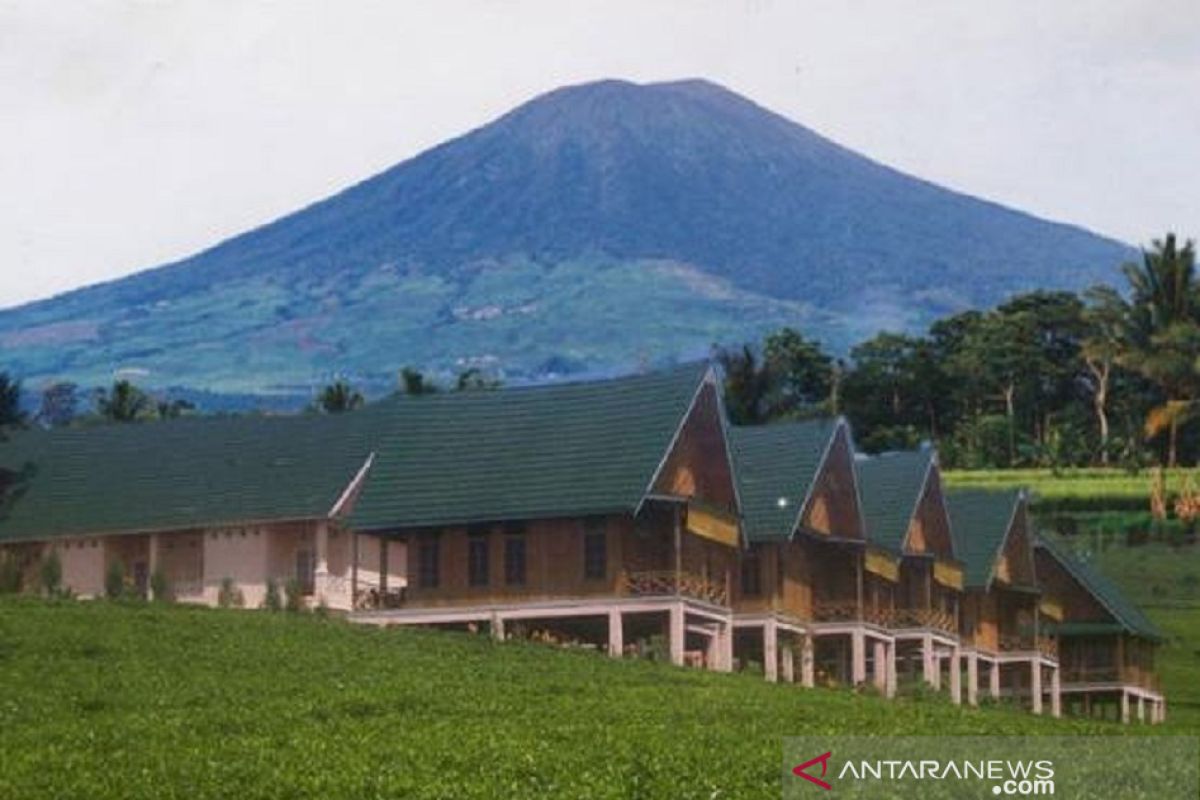 Warga dilarang beraktivitas di Gunung Dempo