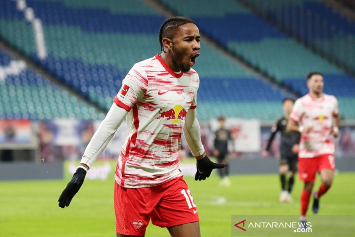 Leipzig lumat sepuluh pemain Mainz 4-1