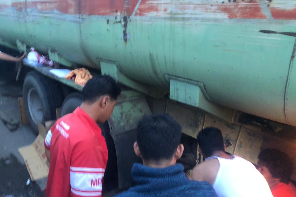 Pengendara sepeda tewas terlindas truk di jalan raya Bukittinggi-Payakumbuh