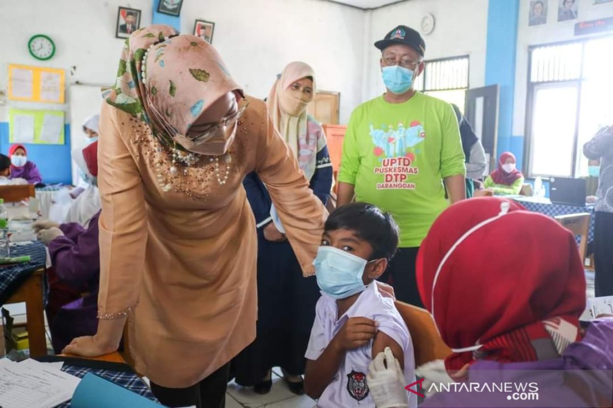 Pemkab Purwakarta maksimalkan vaksinasi anak di sekolah dan Puskesmas