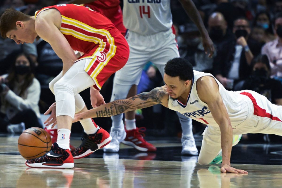 Amir Coffey pimpin serangan Clippers tumbangkan Hawks