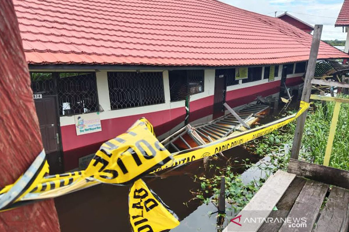 Gedung SDN 14 ambruk, Disdik minta Dinas PU Palangka Raya menyelidiki