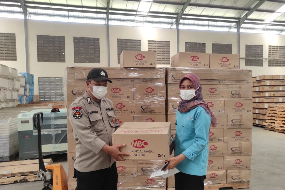 Polda Banten terima bantuan 100 ribu masker