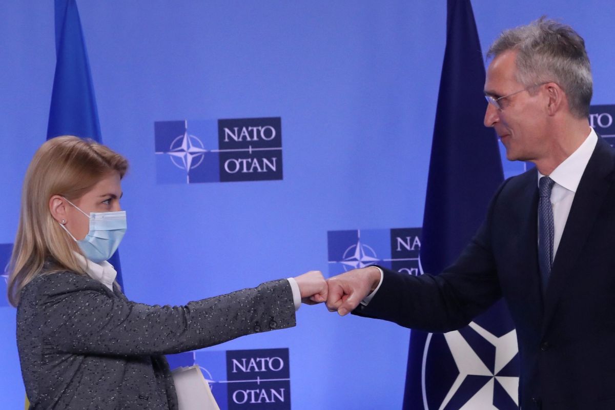 Sekjen NATO sebut pernyataan Biden bukan lampu hijau invasi Rusia