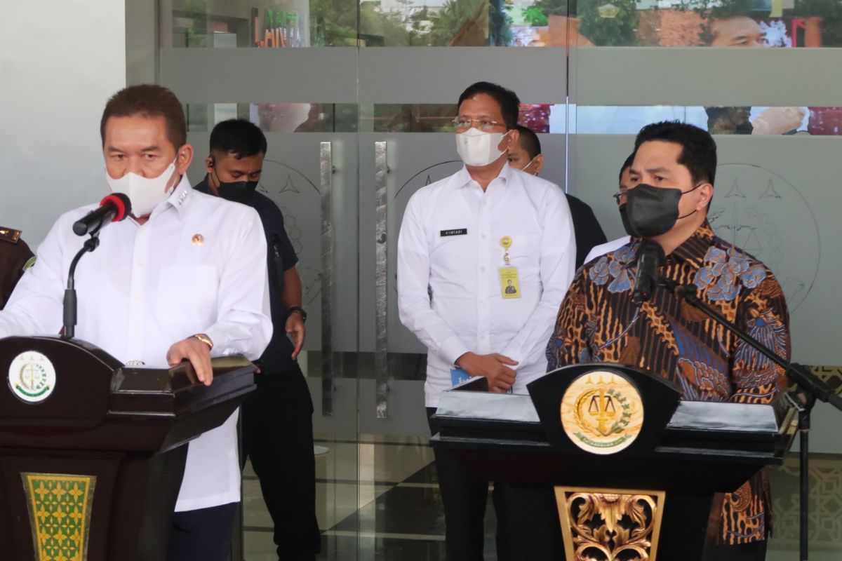 Minister Thohir files report on Garuda Indonesia case to AGO