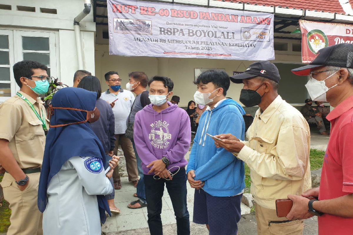 Mobil tabrak truk dan tiga meninggal di Tol Boyolali, Jasa Raharja serahkan santunan