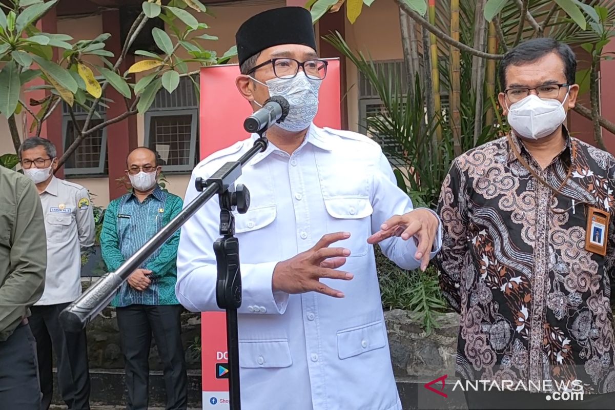 Gubernur Ridwan Kamil pastikan Jabar masih aman meski 14 orang positif Omicorn