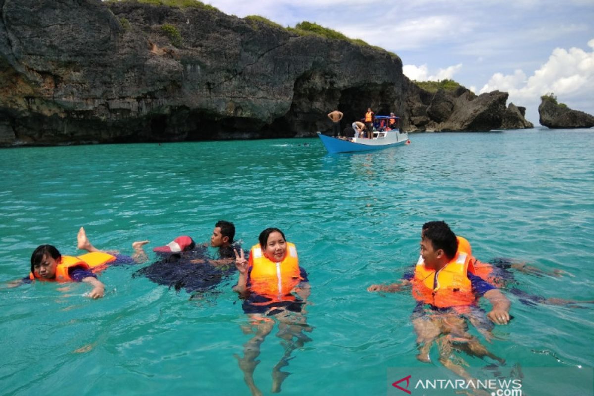 Kabupaten Kepulauan Selayar kembangkan 10 potensi wisata bahari
