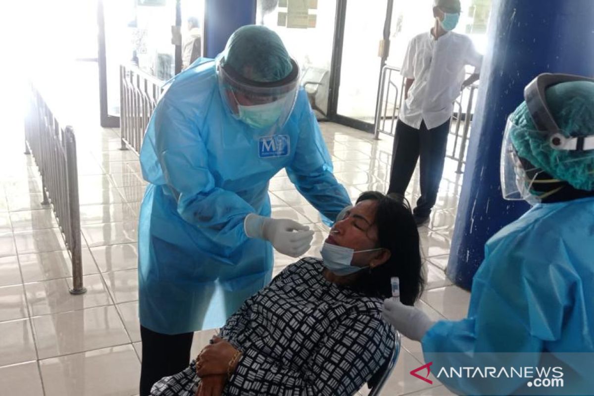 Dinkes Kota Tangerang  laksanakan PCR Swab di sekolah