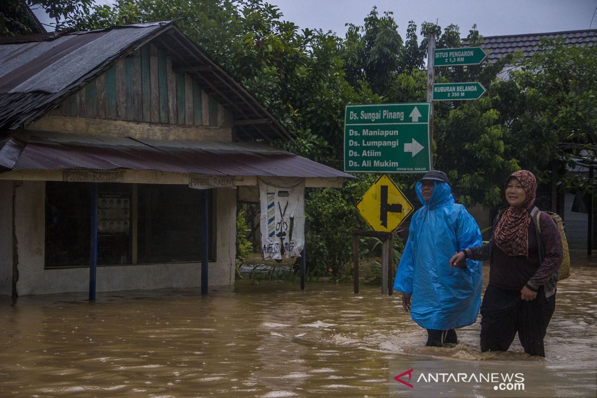 BMKG: Hujan lebat dan angin kencang diprakirakan meliputi sebagian besar provinsi