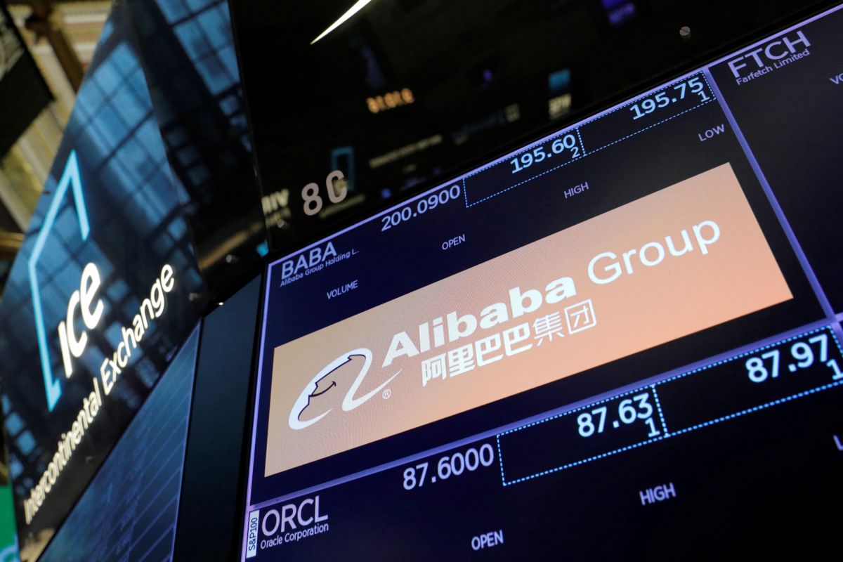 Laba bersih Alibaba tergerus 75 persen, lebih buruk dari perkiraan