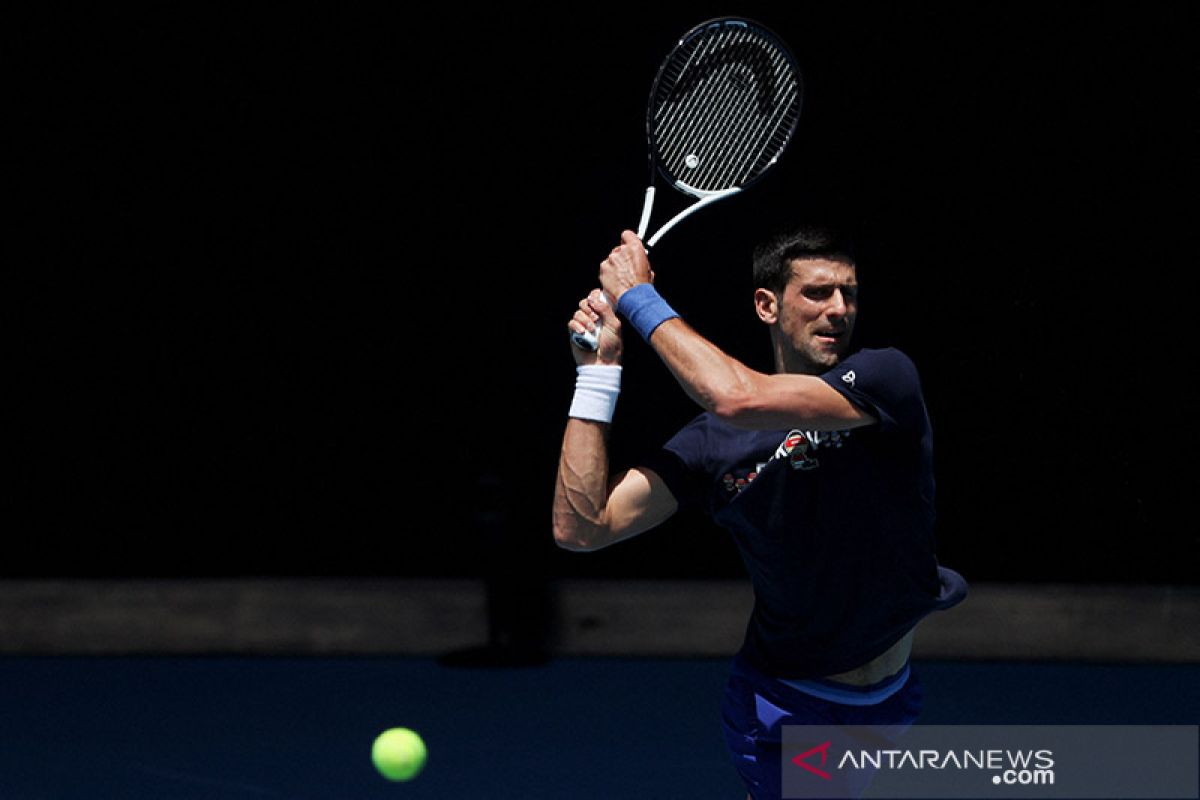 Djokovic konfirmasi soal insiden perjalanannya ke Australia