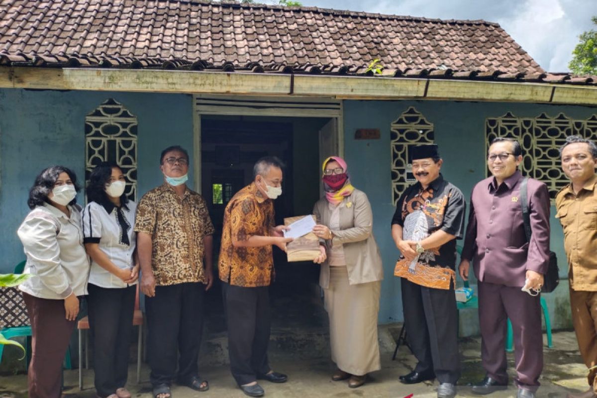 Pimpinan DPRD Kulon Progo anjangsana ke Majelis GKJ Nanggulan cabang Kalibawang
