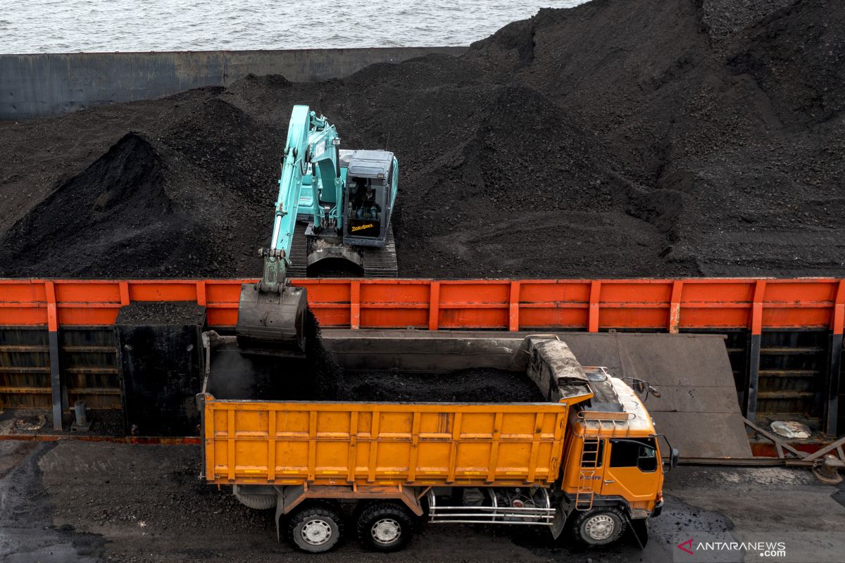 Pemerintah izinkan 139 perusahaan tambang ekspor batu bara