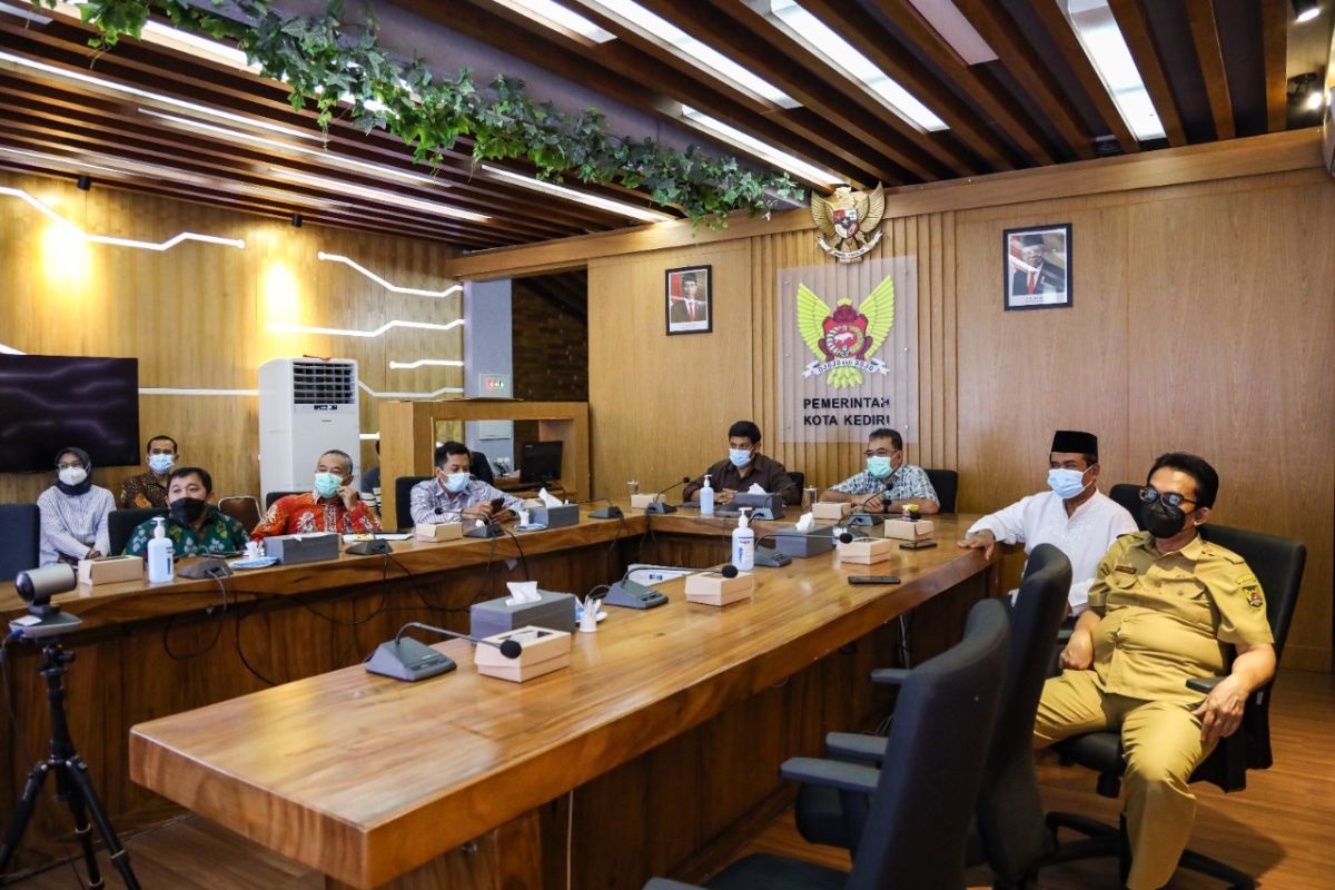 Wali Kota Kediri minta call center COVID-19 siaga antisipasi Omicron