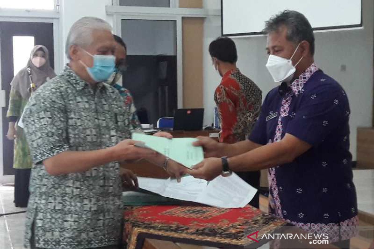 16 pengembang perumahan di Temanggung serahkan prasarana umum