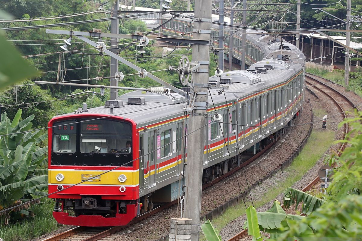 Kemenhub belum putuskan kenaikan tarif KRL