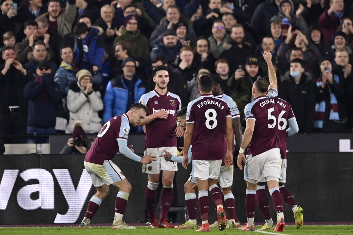 West Ham ke urutan keempat usai kalahkan Norwich 2-0