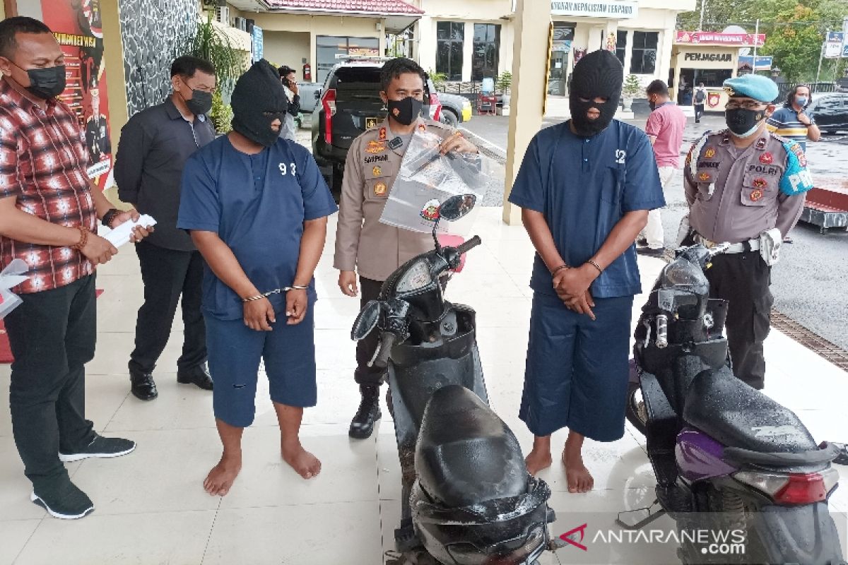 Dua tersangka pencuri motor tak berkutik calon pembelinya ternyata polisi