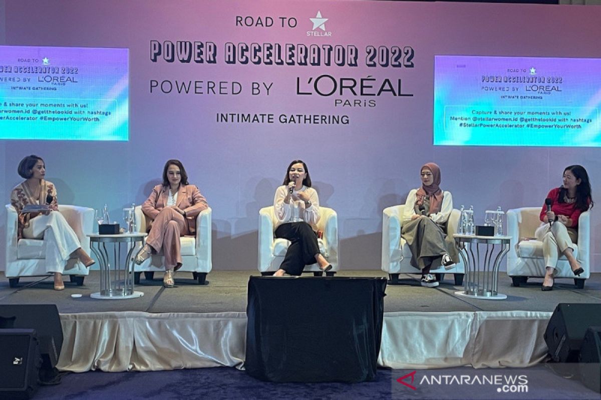 L'Oreal gaet Cinta Laura jadi pembicara di Stellar Power Accelerator