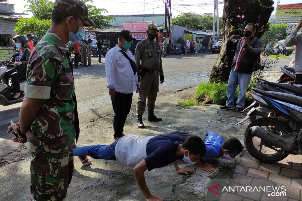 Tim Yustisi Denpasar sidak penggunaan masker