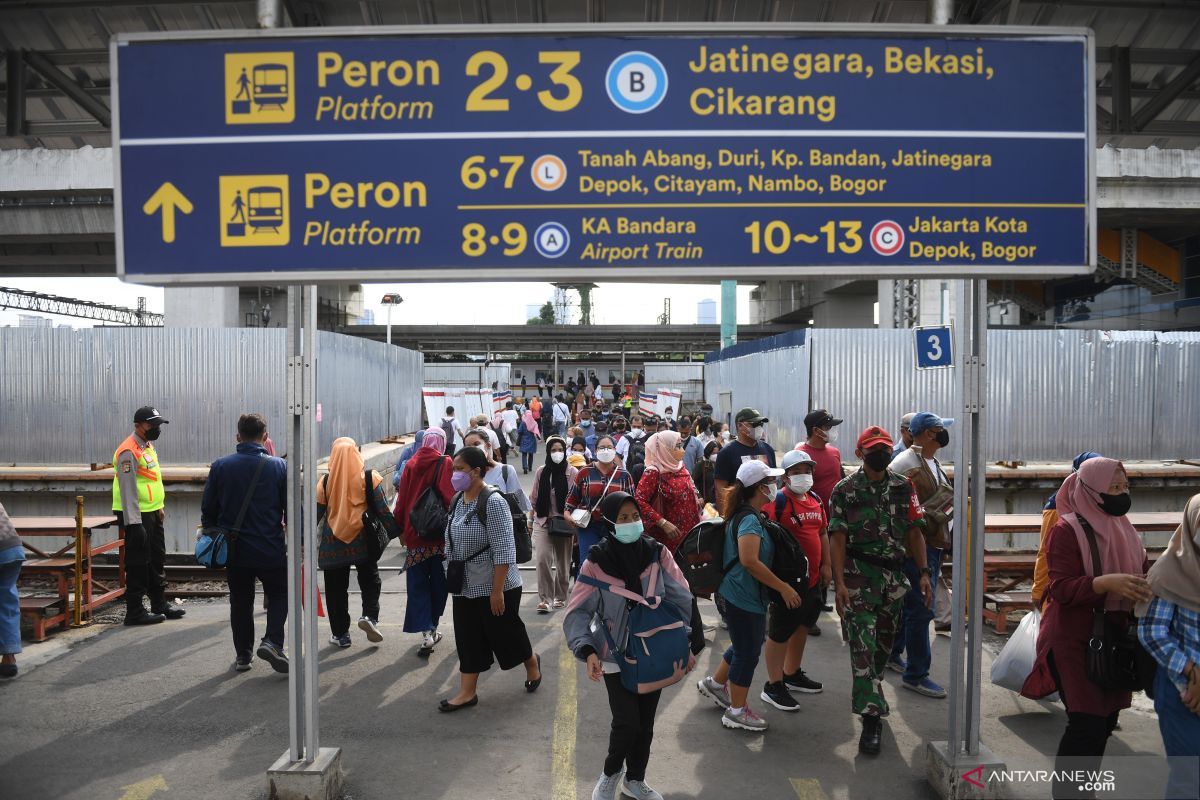 Kemenhub masih kaji penyesuaian tarif KRL