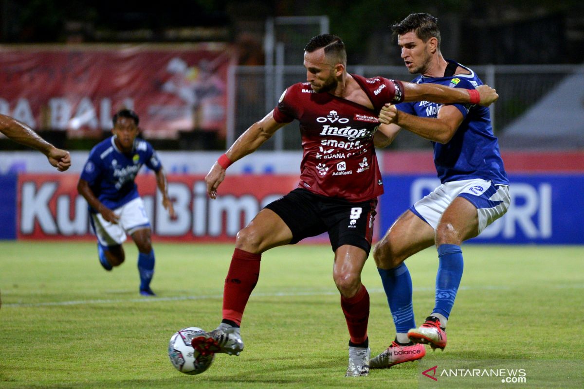 Pelatih Robert Alberts minta Persib Bandung bangkit di laga selanjutnya