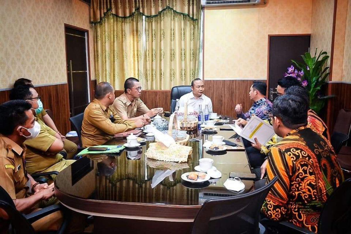 Sekda pimpin rapat audensi KPP Pratama Ketapang terkait SPT Tahunan PNS