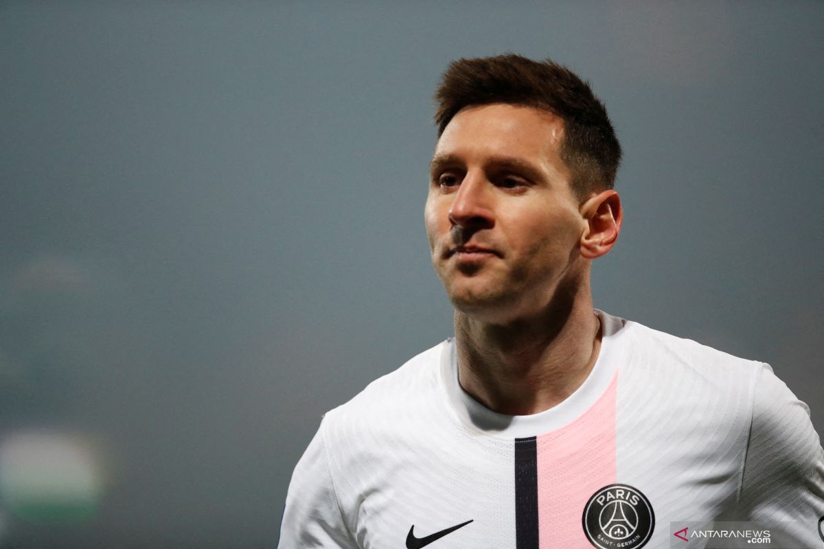 Belum pulih COVID-19, Messi absen lawan Stade Brest