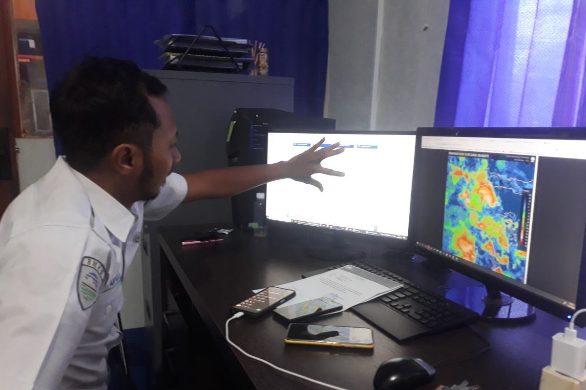 Stasiun Meteorologi Palu imbau nelayan  waspadai cuaca ekstrem