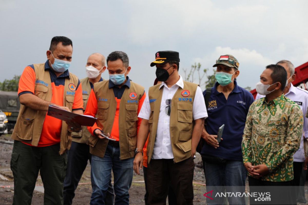 Kepala BNPB: Percepat pembangunan huntara-huntap di kawasan Semeru