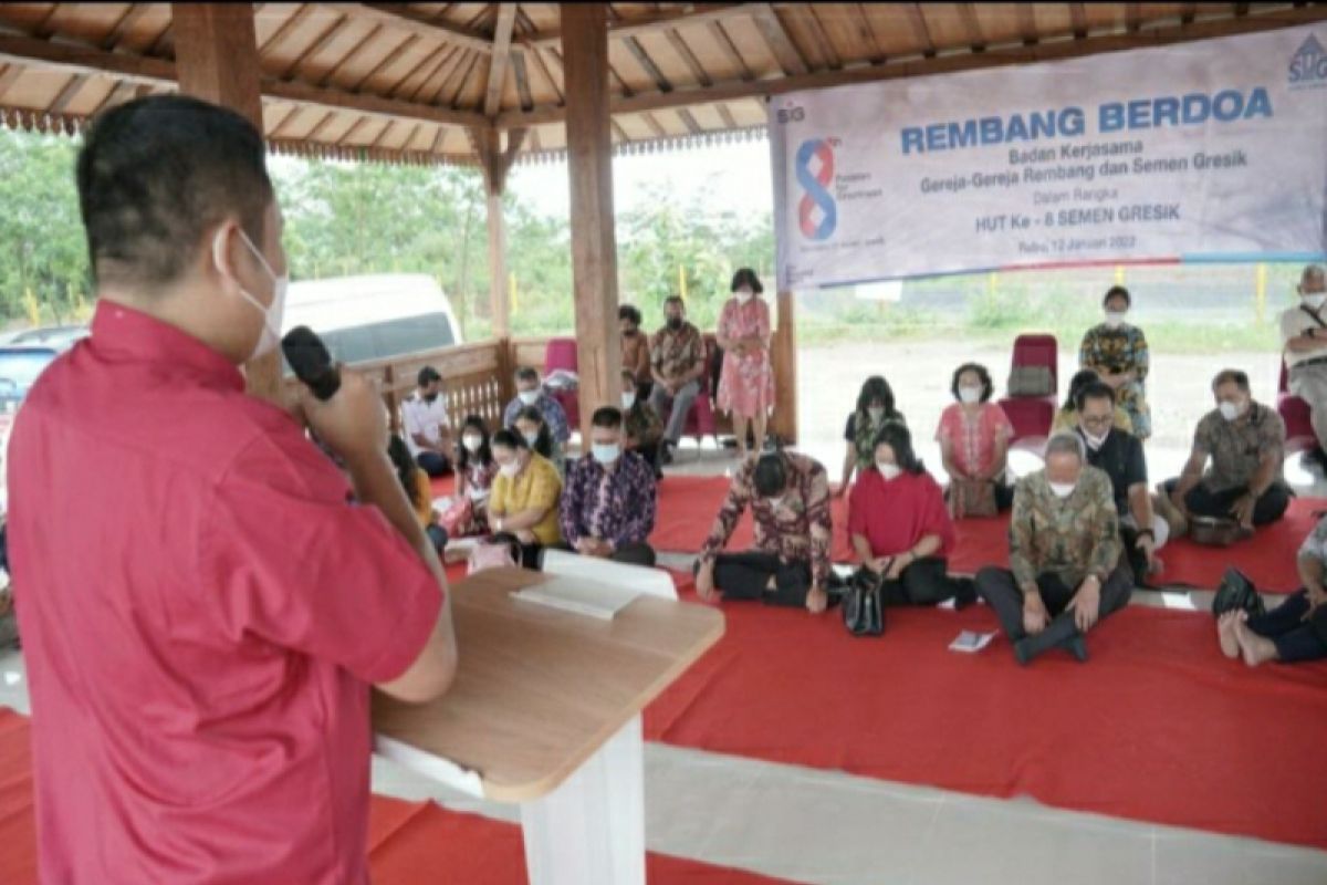 HUT Ke-8, Semen Gresik gelar doa bersama Himpunan Keluarga Nasrani