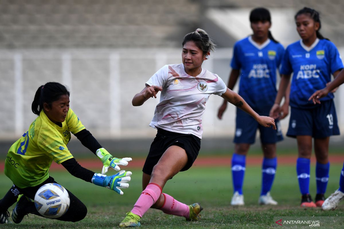 Lima gol Sam Kerr membawa Australia kalahkan Indonesia 18-0