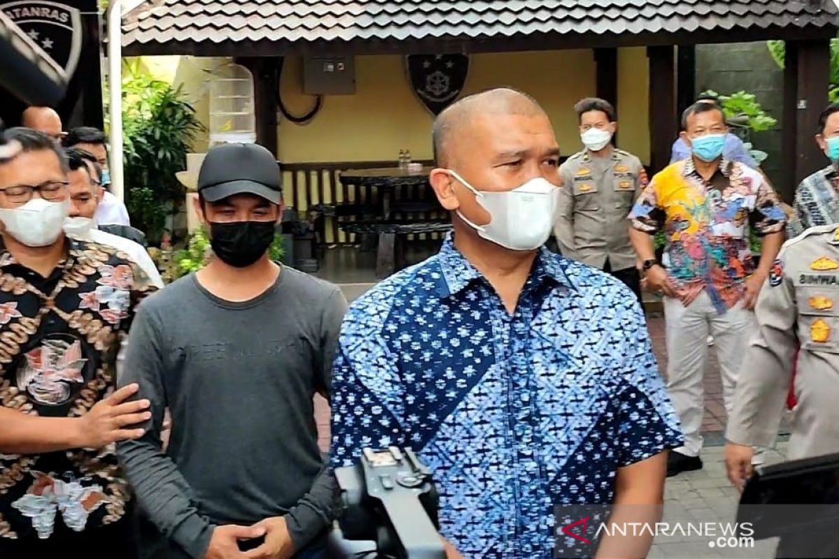 Polda Jatim tetapkan penendang sesajen di Semeru sebagai tersangka