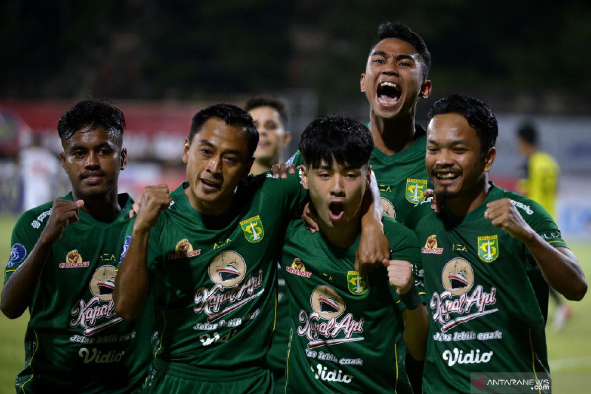 Persebaya tembus tiga besar klasemen usai taklukkan PSS dengan skor tipis