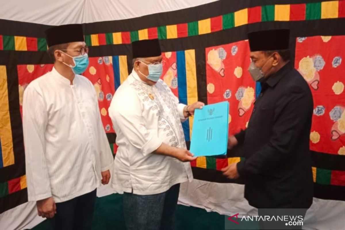 Gubernur Ali Mazi tunjuk Ahmad Monianse pelaksana Wali Kota Baubau