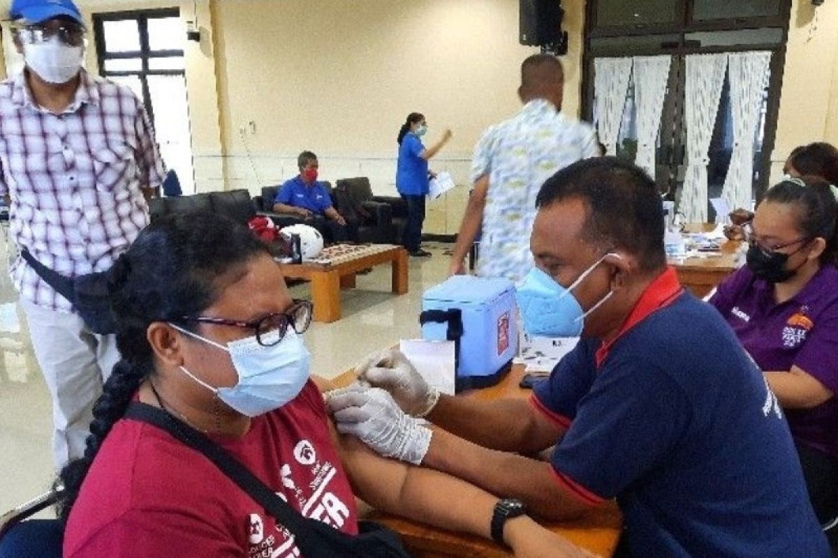 Cakupan vaksinasi COVID-19 dosis II Papua baru capai 21,28 persen