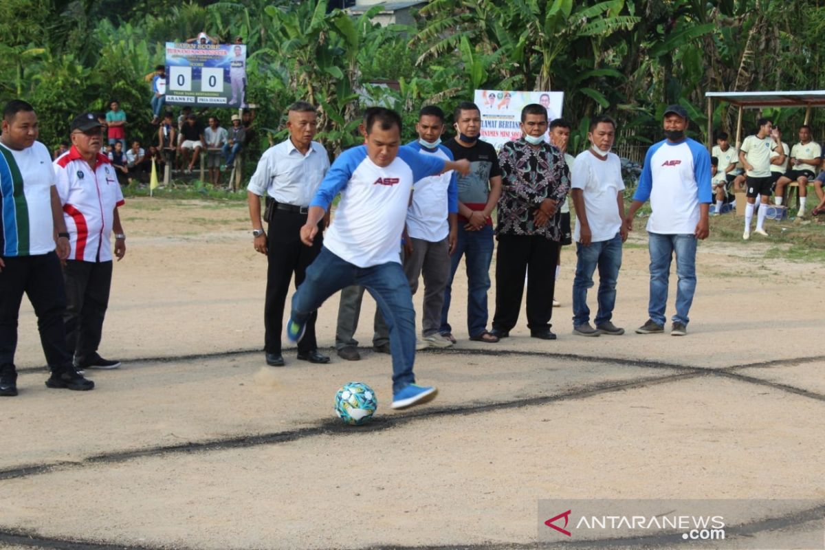 Wali Kota Sibolga buka turnamen mini soccer Anjaba piala ketua DPRD