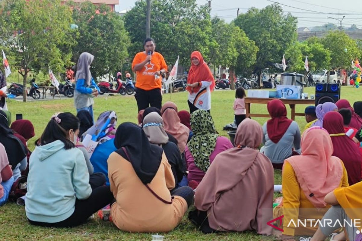 BPKK PKS Senam bersama masyarakat, emak-emak sampaikan aspirasi