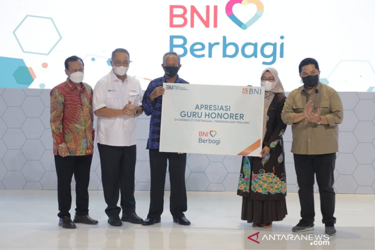 Sebanyak 3.638 guru honorer memperoleh Apresiasi BUMN dari BNI