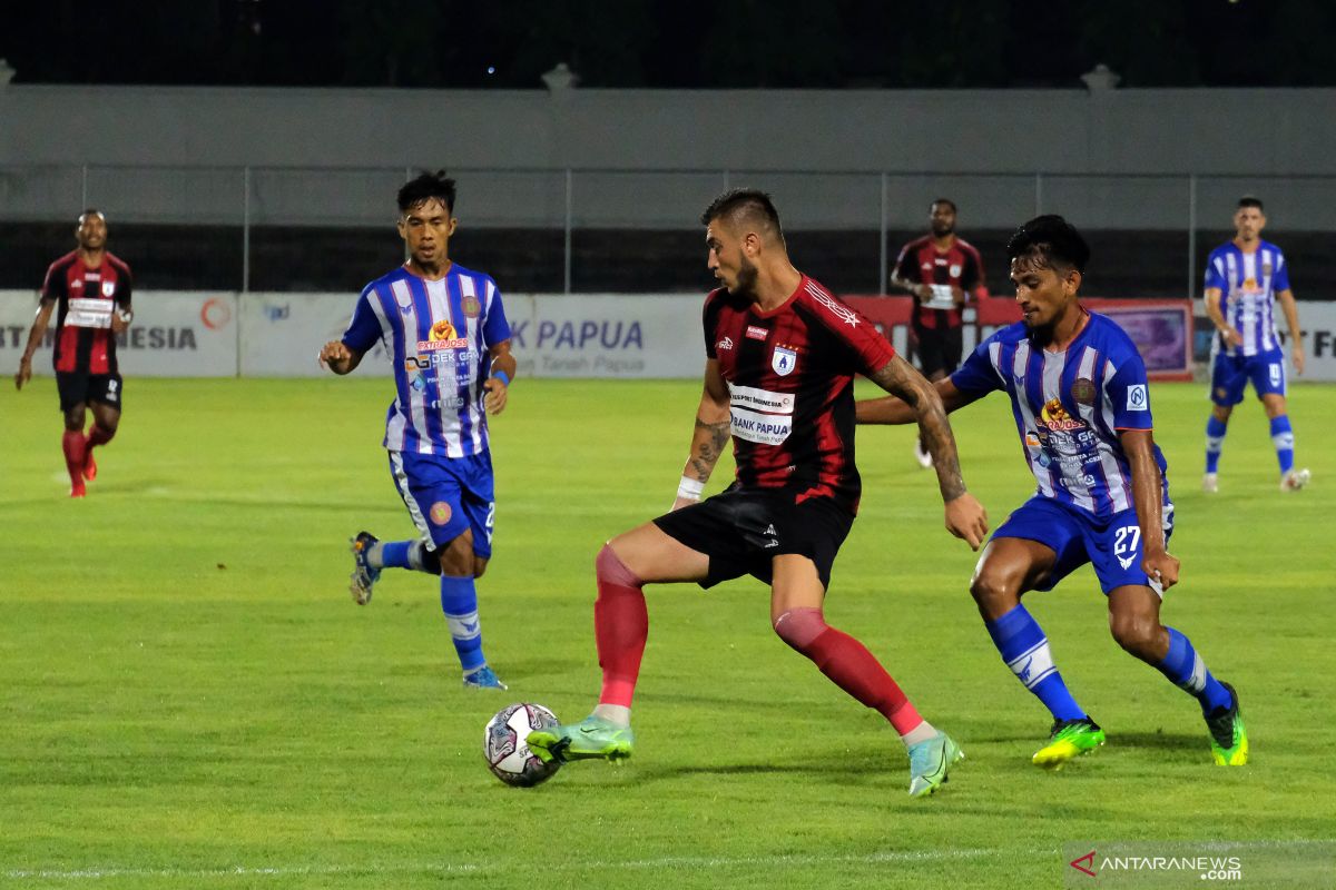 Dwigol Yevhen Bokhasvili antar Persipura libas Persebaya