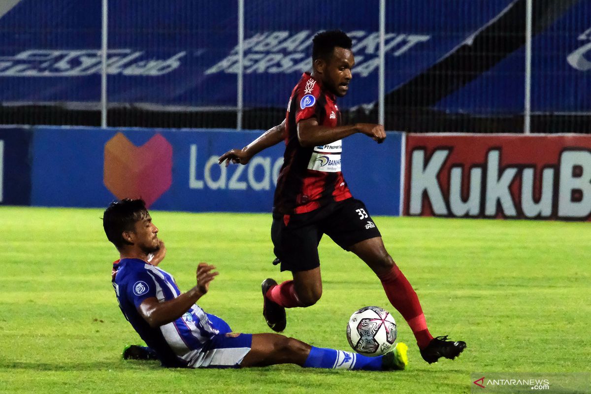 Persipura Jayapura harus puas bermain imbang 0-0 melawan Persiraja